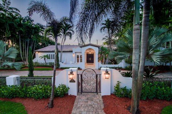 Romantic gems available in South Florida - call the Miami Real Estate Team