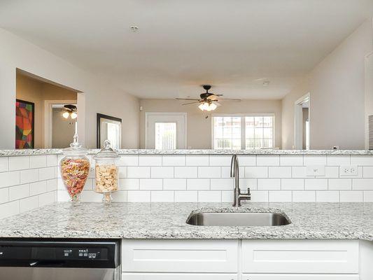 Sink area and dishwasher