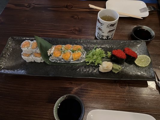 Spicy Yellowtail Roll and spicy scallop maki/ tobiko nigiri