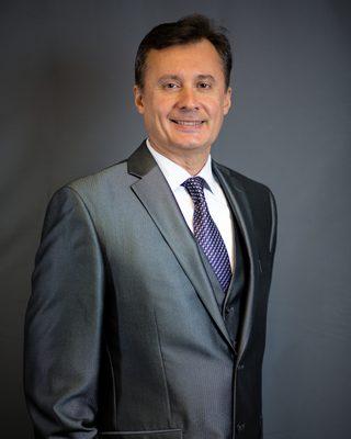 Julius Pappas, MBA
Financial Adviser
Portfolio Manager