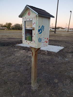 Free book exchange, near North Hampton park