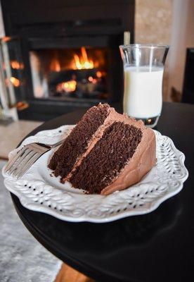 Chocolate cake and a cold glass of milk. Not much better except enjoying it in front of a fire :)