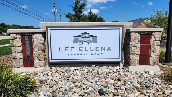 Lee-Ellena Funeral Home