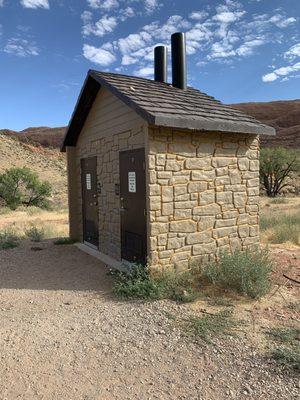 Bathrooms near the trailhead