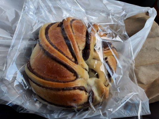 Red bean swirled bun