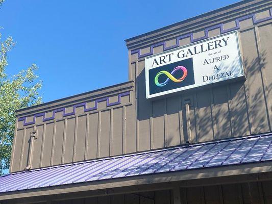 Gallery exterior in Terrebonne OR