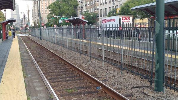 Looking at the inbound stop of Boston University Central