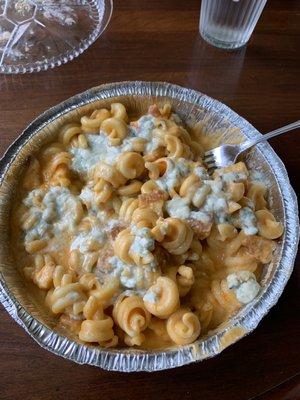 Buffalo crispy chicken and crumbled blue cheese Mac n cheese!