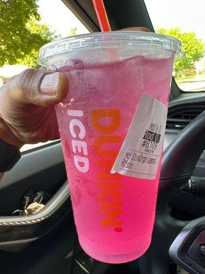 Strawberry Dragonfruit Lemonade Dunkin' Refresher goodness