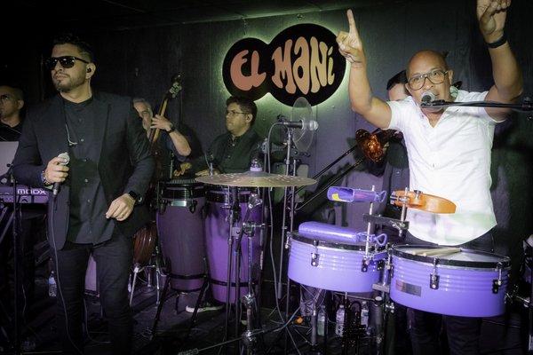 El Mani Salsa Bar