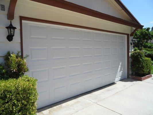 Our most popular door. The standard white short panel door offers reliability, affordability, and a stylish modern design sur...