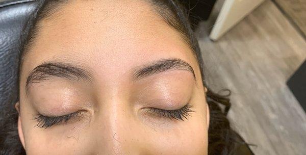 Before and after eyebrow threading