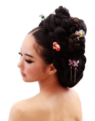 Korean Traditional Hair Accessory with Bi-nyu