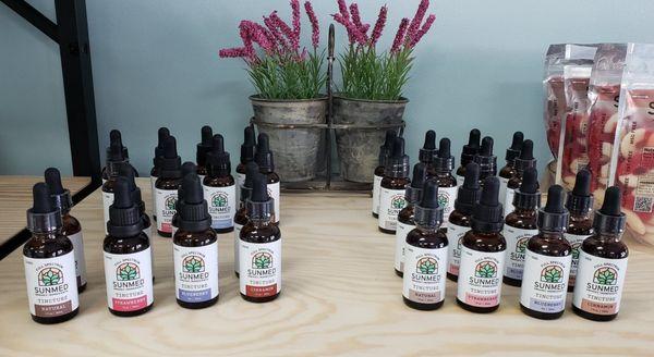 We offer Broad Spectrum & Full Spectrum tinctures!