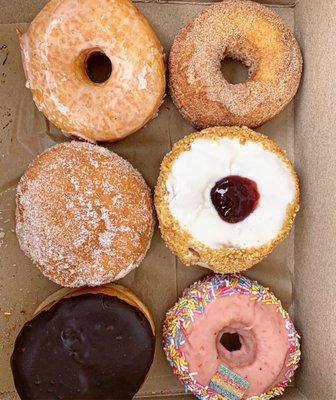 Lovebirds Donuts