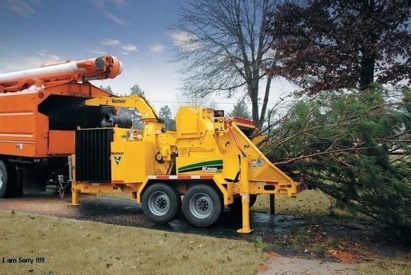 Vermeer BC2100XL Brush Chipper