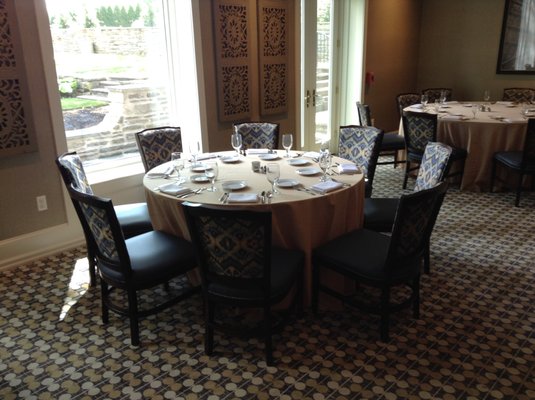 Blue Bell Inn (Blue Bell, PA): Custom upholstered chairs