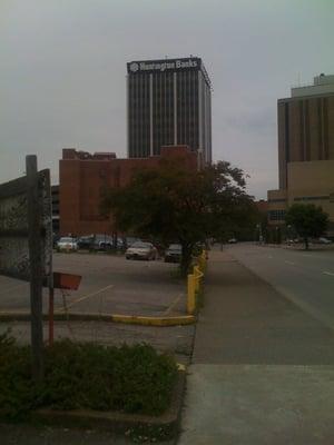 Huntington National Bank on Lee St