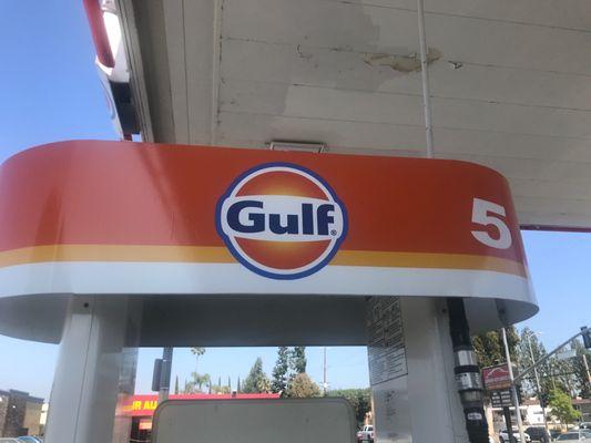 It's no longer a Shell station, now a Gulf.