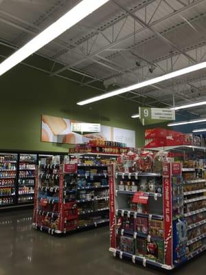 Hyde Park Walgreens -- Truman Parkway Plaza : 1025 Truman Parkway, Hyde Park             Interior