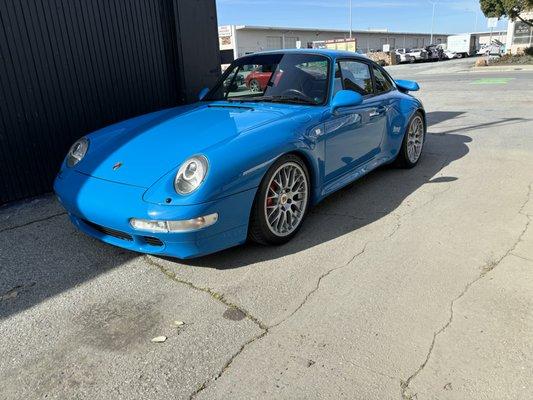 Very nice 993 Turbo stored at Auto Keep