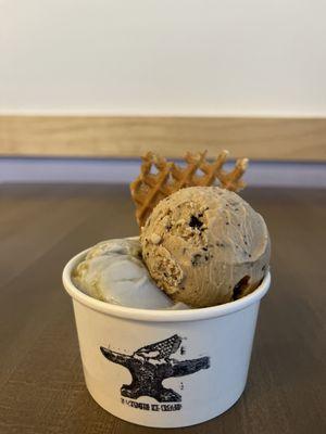 Honeybud and cold brew single scoop