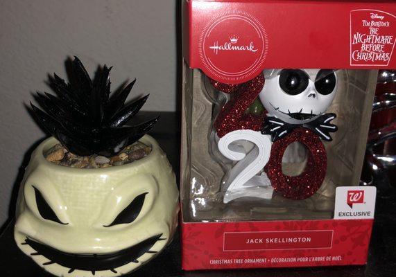 oogie boogie and ornament