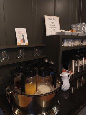 Mimosa/juice bar