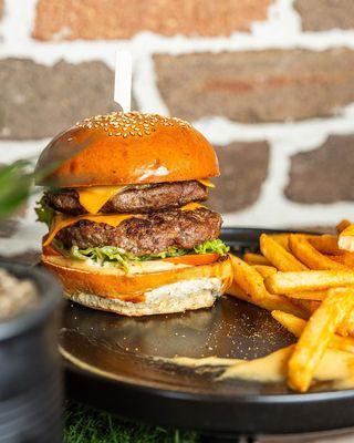 Chicken cheese burger + French fries