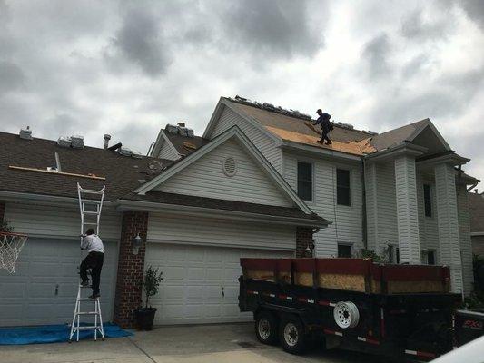 Residential roof job in Papillion, NE.