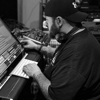 Shane V. mixing the new Leezy Album