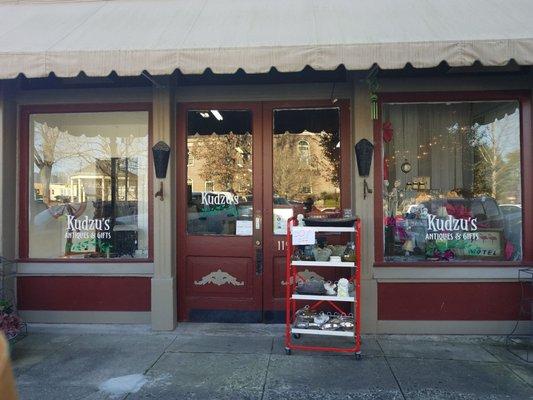 Kudzu's Antiques and Gift Shop