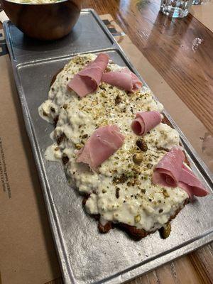 Milanesa Stracciatella & Pistachios 12oz