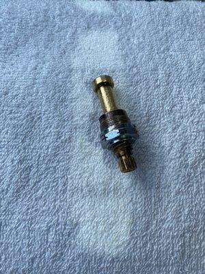 Faucet stem valve