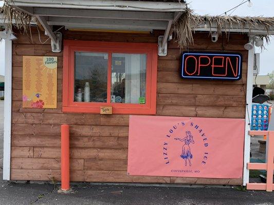 Lizzy Lou’s Shaved Ice