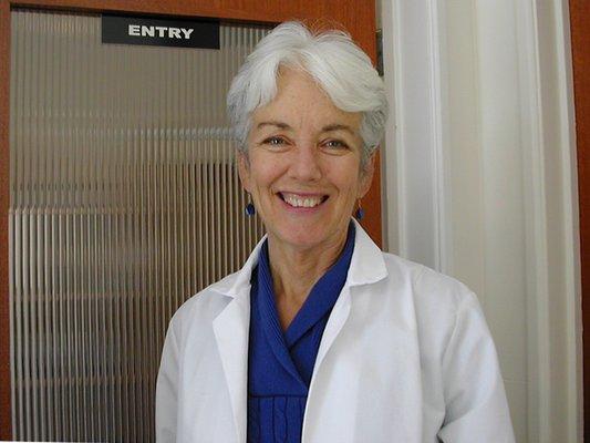 Janet Barrows, Acupuncture & Integrative Medicine