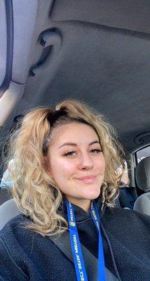 Blonde with curls, super vibrant