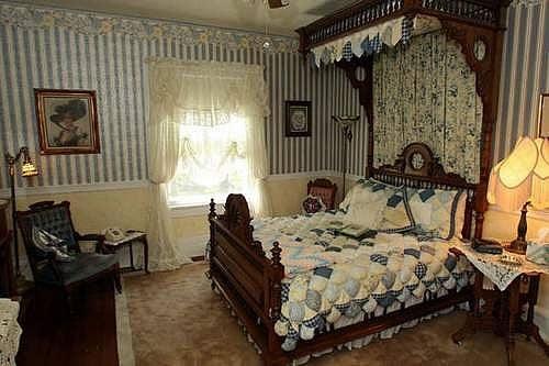 The Dickey House Bed & Breakfast