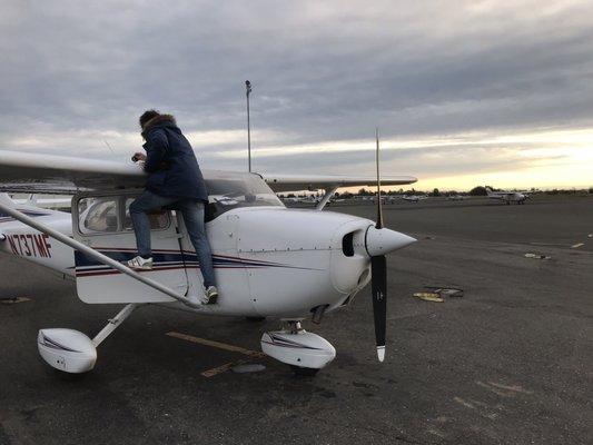 Early preflight by 35 degrees ! She is ready to go.