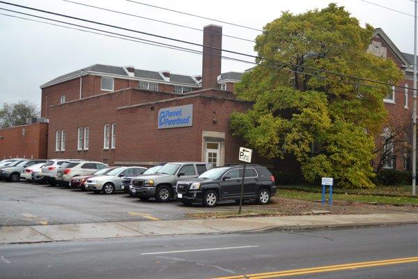 Planned Parenthood - Warren Health Center - Closed