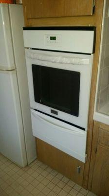 Built in oven installations