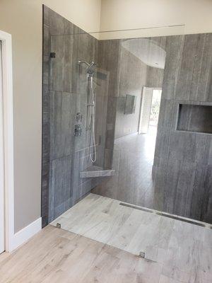 Frameless Glass Splash Panel in Phoenix