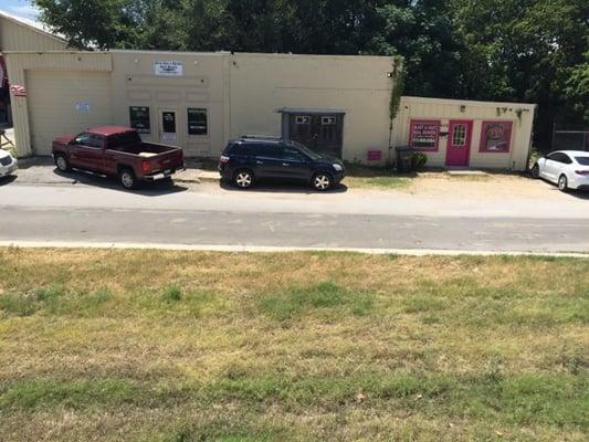 Fast Freddy's current office, Williamson County, Bail bonds