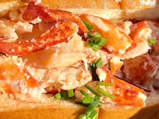 Lobster roll