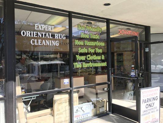 Storefront of Stansbury Dry Cleaners & Laundry