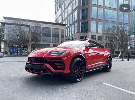 Lamborghini Urus- 
Book Now