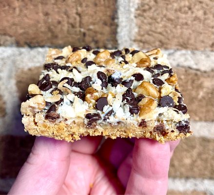 Seven layer magic bar, magical...