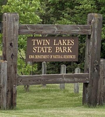 Twin Lakes State Park