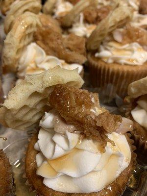 Chicken and waffle cupcakes