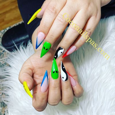 zing zang Nails Design